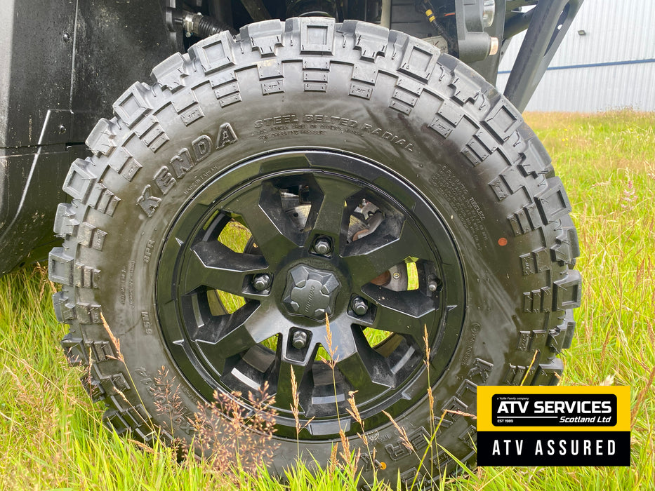 2025 Can-Am Traxter HD9 XUT