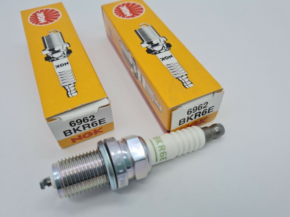 NGK Candela Accensione BKR6ETUC - Originale, Qualità OEM, Elettrodo In Nichel, Filettatura A Rulli - 4